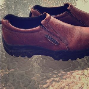 Men’s Ropers lightly worn